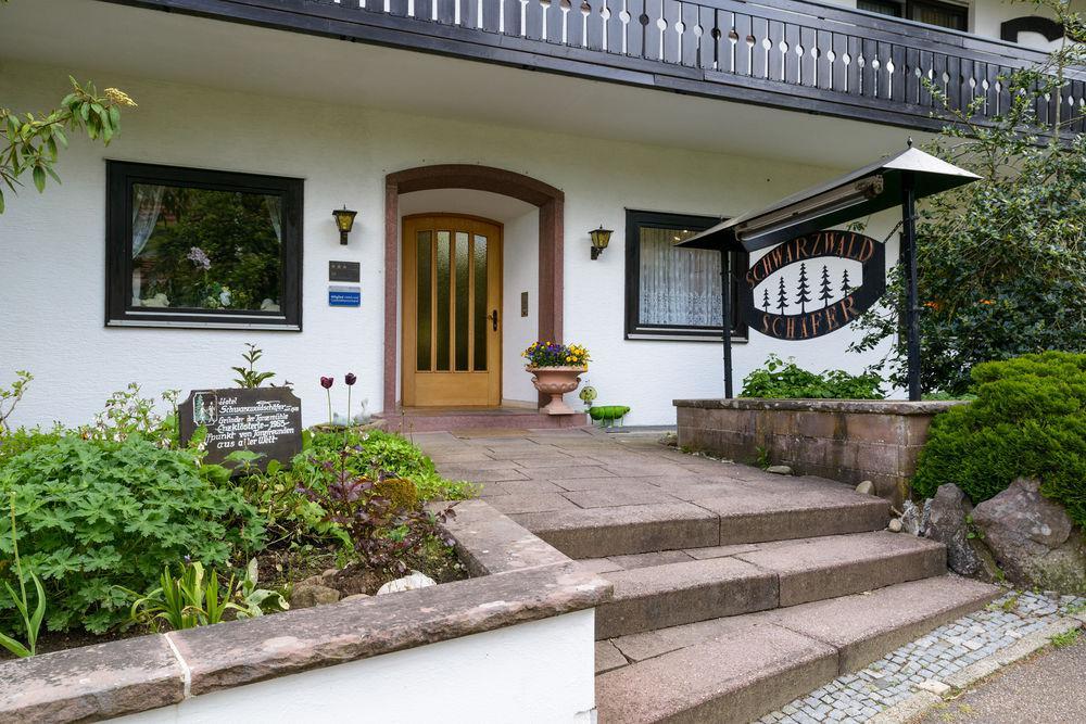 Hotel Schwarzwaldschaefer Enzklosterle Exterior photo